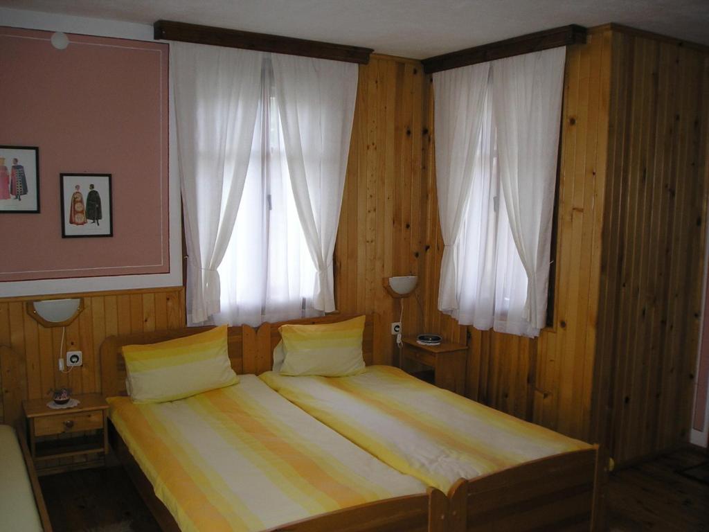 Guest House Bolyarka Koprivsjtitsa Rum bild